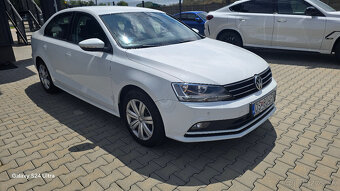 Volkswagen Jetta 2.0 TDI Business Highline DSG - 3