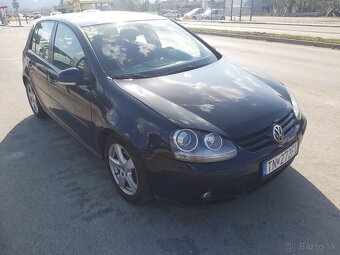 Volkswagen Golf 1.6 FSI Comfortline - 3