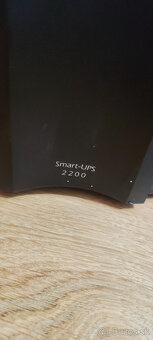 APC Smart-UPS 2200 - 3