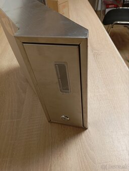 Nerezová poštová schránka do plotu - 3