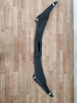 Kryt prednej kapoty - 3