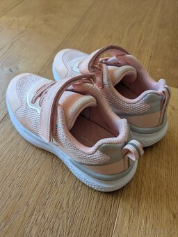 Tenisky na telocvik, v.32 - 3