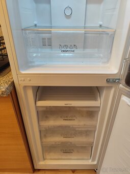 Chladnička s mrazničkou - 3