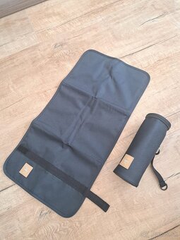 Prebalovacia podložka + obal na fľašku - 3