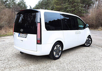 Hyundai Staria 2.2 CRDi Premium A/T - 3