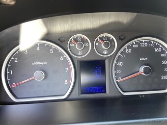 Hyundai i30 2011 1.4 benzín manual - 3