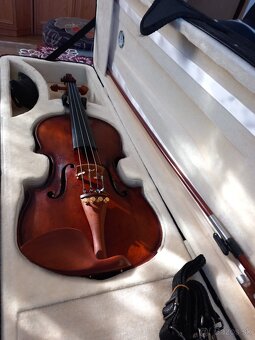 Predám staré husle celé značené - 3