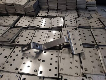 Predám Nastaviteľný strešný háky na škridlovú strechu - 3