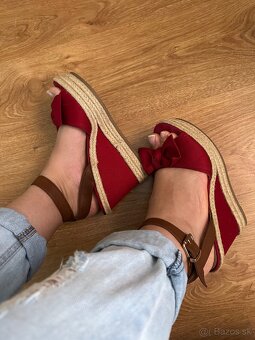 Predam dámske sandále - 3