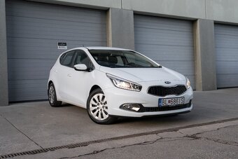 Kia Ceed 1.4i M6, SR - TOP stav - 3