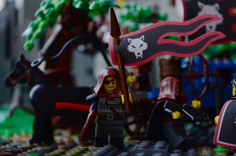 Predám Vlajky a Plášte pre lego castle - 3