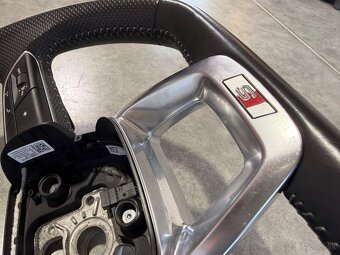 AUDI S-line volant - 3