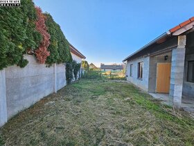 Predáme starý RD v Šali-Veči-Dožova-pozemok 540 m2- 95.000€ - 3