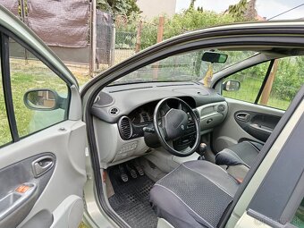 Predám Renault Scenic 1.8 benzín - 3