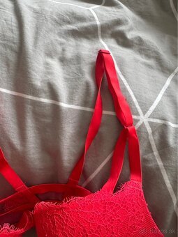 Victoria's Secret Bombshell push-up podprsenka - 3