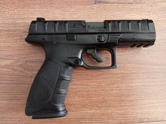 Airsoft Berretta APX-CO2 - 3