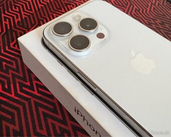 iPhone 15 Pro, White Titanium - 3