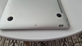 Predam Macbook air A1304 na suciastky - 3