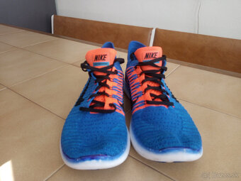 Panske bezecke tenisky NIKE FREE RN Flyknit. - 3