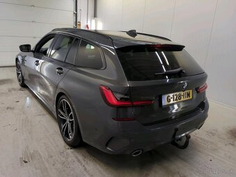 BMW 330i G21 - 3