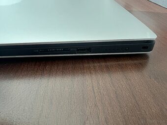 Dell XPS 15 9570 – i7 / 8 GB RAM / Windows 10 - 3