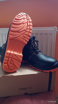 Pracovná obuv 43 - 3