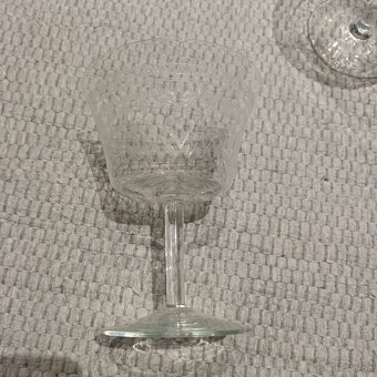 Elegantná sada edwardiánskych pohárov - 4ks - 3