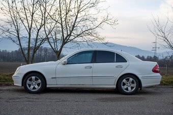 Mercedes-Benz E 320 Benzín 4x4 - 3