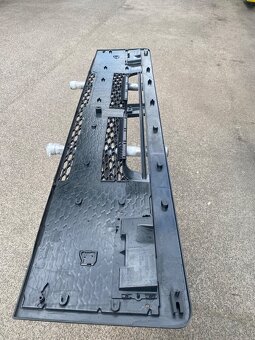 Volvo FH4 maska grill - 3