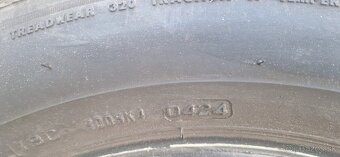 Dridgestone 215/60 R17 letné - 3