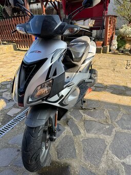 Aprilia SR 50 - 3