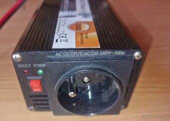 Menič napätia 12v na 230 v 200W - 3
