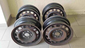 Predám 4ks 15" plechových diskov na Mazdu 3 - 3