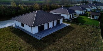 Rodinné bývanie v priestrannom 4i bungal v Hôrke nad Váhom - 3