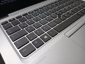 HP elitebook 725 G4 , AMD A10 quad core ,8gb ram ,ssd + hdd - 3