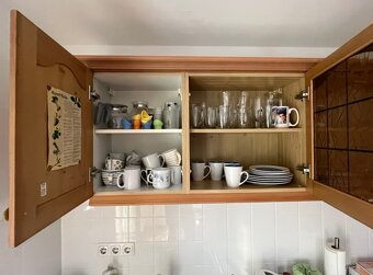 Kuchyňská linka z masivu, včetně spotřebičů, č. 4031 - 3