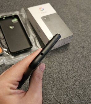 Google Pixel 4a 4G 6/128 black - 3