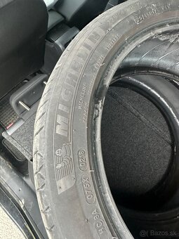 225/45r17 - 3