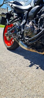 Yamaha MT 07 - 3