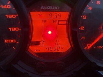 Predám Suzuki V strom DL 650 r.v. 2008 - búraná - 3