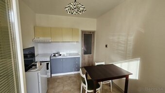 VIVAREAL  REZERVOVANÉ VEĽKÝ 1 izb. byt s balkónom, tehlový - 3