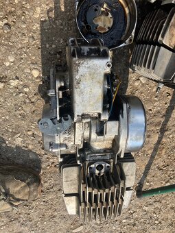 Predám dva motory na Korado Manet 2 kW - 3