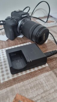 Canon EOS R100 - 3