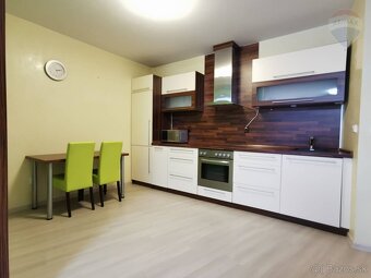 Prenájom priestranného 1 izb. bytu (62 m2) v novostavbe na K - 3