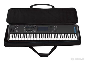 Yamaha MODX7+, puzdro. - 3