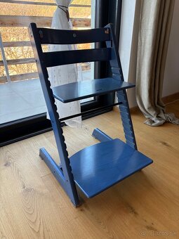 Rastúca stolička STOKKE - modrá - 3