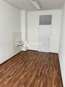 Kancelárske priestory s umývadlom - od 15 m2, Račianska ul. - 3