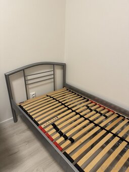 Posteľ s roštom - 3