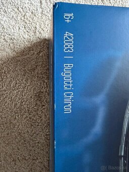 LEGO Technic Bugatti 42083 - 3