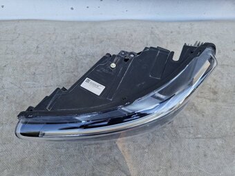 VOLVO XC40 2018- ĽAVÉ PREDNÉ SVETLO - 3